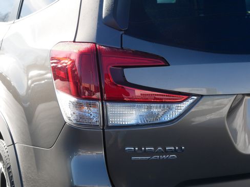 Used 2019 Subaru Forester Limited w/ Popular Package #3 image 17