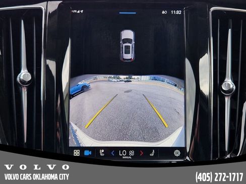 Certified 2025 Volvo XC60 T8 Plus w/ Protection Package Premier image 17