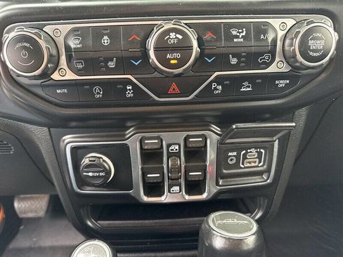 Used 2021 Jeep Gladiator Overland w/ Popular Equipment Package AWD/4WD image 31