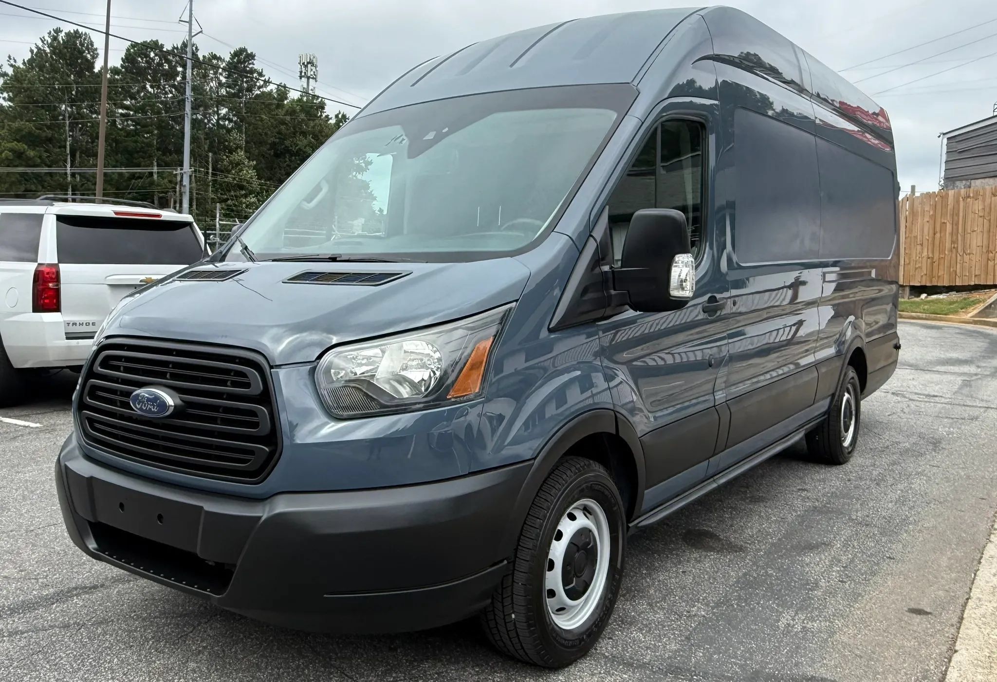 Used 2019 Ford Transit 250 148 High Roof Extended RWD image 1