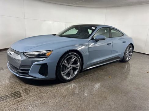 Used 2022 Audi e-tron GT Premium Plus image 3