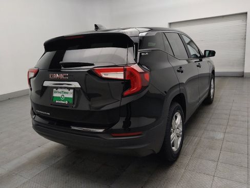Used 2024 GMC Terrain SLE FWD image 9
