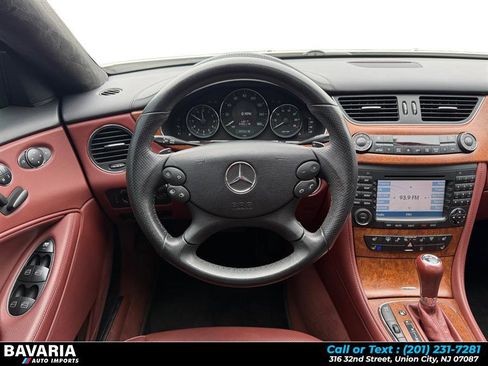 Used 2008 Mercedes-Benz CLS 550 image 13