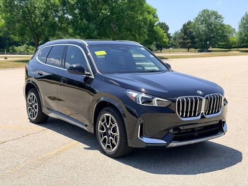 New 2026 BMW X1 xDrive28i w/ Technology Package AWD/4WD image 8