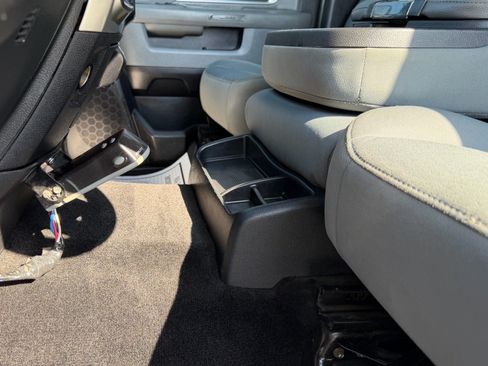 Used 2016 RAM 2500 SLT w/ Protection Group AWD/4WD image 32