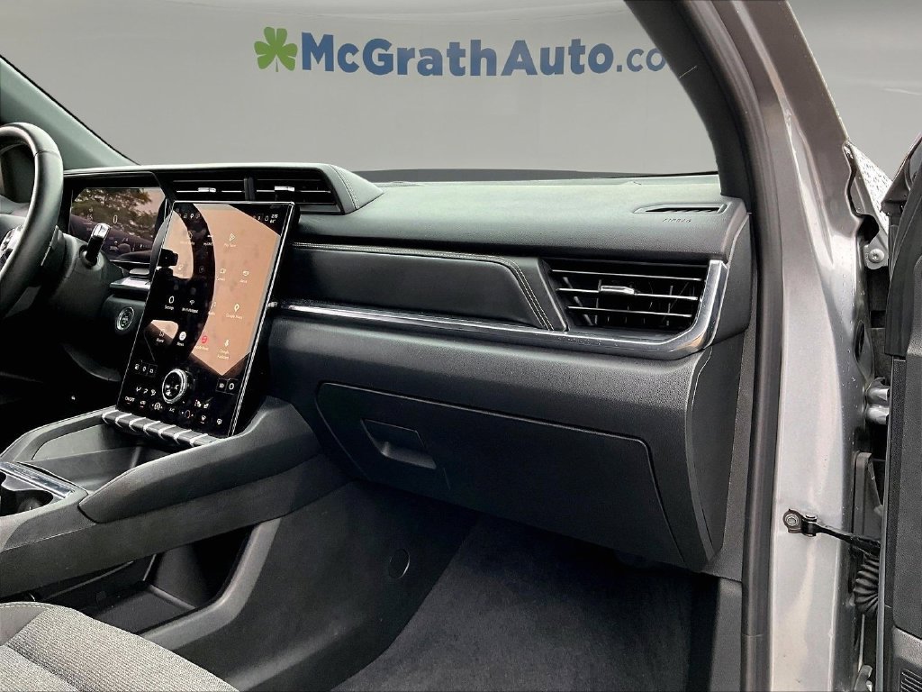 Used 2025 GMC Terrain Elevation AWD/4WD image 30