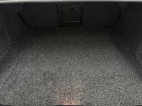 Used 2025 Volvo S60 B5 Plus image 29