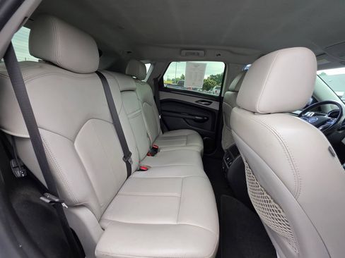 Used 2014 Cadillac SRX FWD image 10