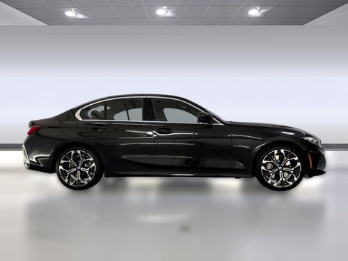 Used 2026 BMW 330i Sedan w/ Premium Package RWD image 8
