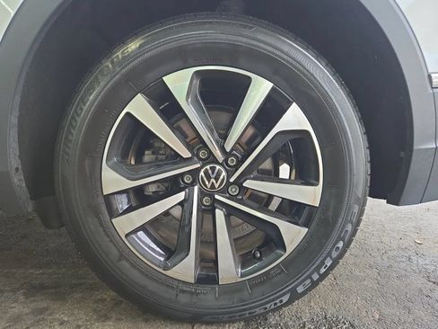 Used 2022 Volkswagen Tiguan S FWD image 28