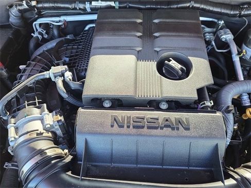 Certified 2025 Nissan Frontier PRO-4X image 31