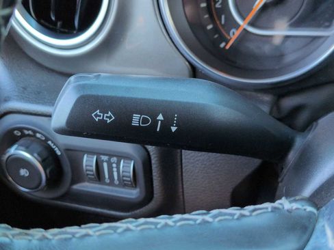 Used 2022 Jeep Wrangler Unlimited Sahara w/ Cold Weather Group image 27