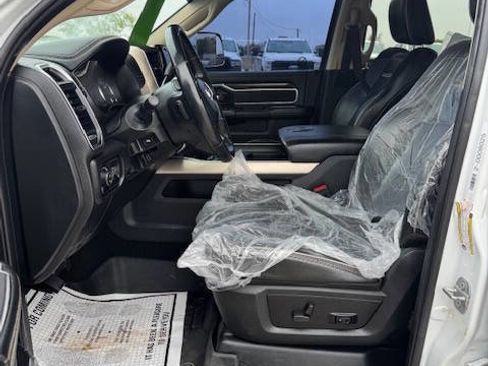 Used 2022 RAM 2500 Laramie AWD/4WD image 12
