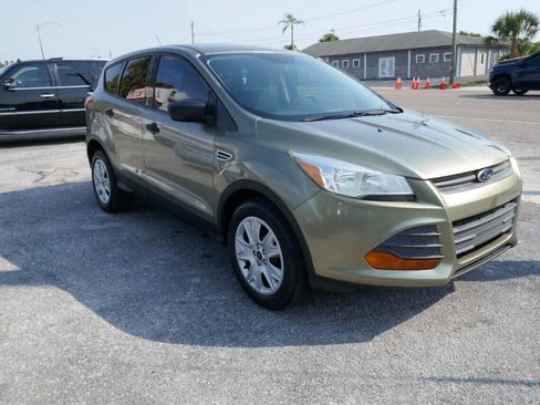Used 2014 Ford Escape S image 2