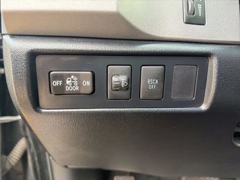 Used 2012 Toyota Tundra Limited image 7