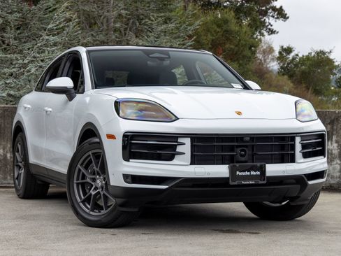 Certified 2026 Porsche Cayenne Coupe AWD/4WD image 6