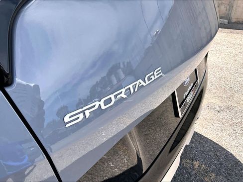 Used 2025 Kia Sportage SX FWD image 10