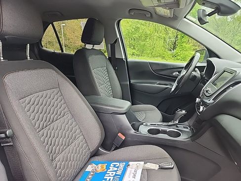 Used 2021 Chevrolet Equinox LT AWD/4WD image 11