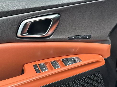 New 2026 Kia Carnival EX FWD image 16