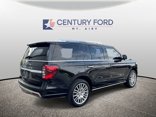Used 2023 Ford Expedition Platinum AWD/4WD image 3