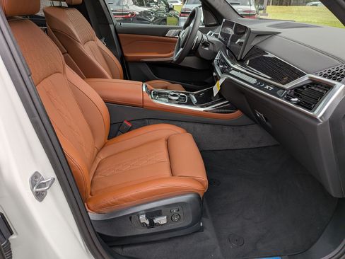 New 2027 BMW X7 xDrive40i w/ M Sport Package AWD/4WD image 40