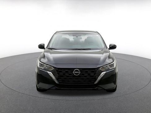 Used 2025 Nissan Sentra SV FWD image 2