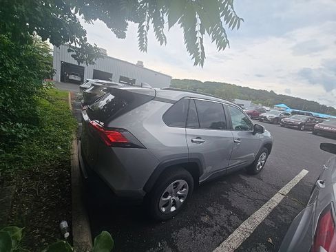 Used 2020 Toyota RAV4 LE w/ All Weather Liner Package AWD/4WD image 3
