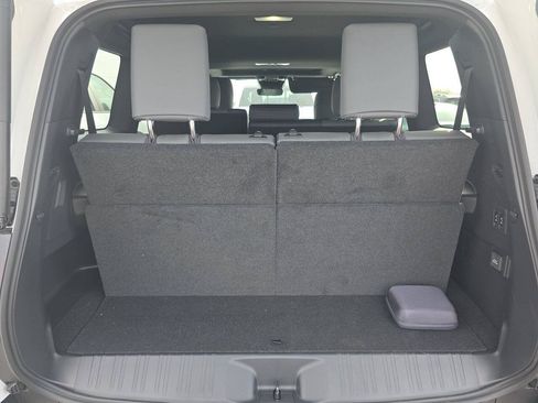 Used 2026 Lexus GX 550 w/ Cold Area Package AWD/4WD image 18