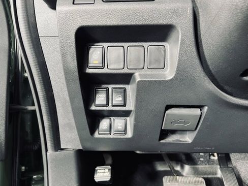 Used 2022 Nissan Frontier PRO-4X w/ Technology Package image 21