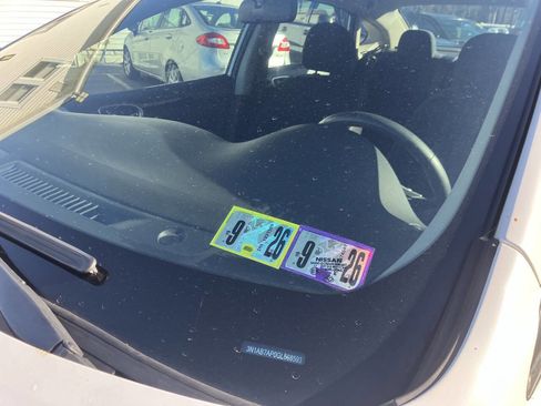 Used 2016 Nissan Sentra SV image 11