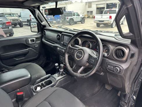 Used 2021 Jeep Wrangler Unlimited Sport w/ Cold Weather Group AWD/4WD image 4