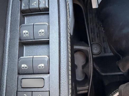 New 2026 RAM 1500 Laramie AWD/4WD image 18
