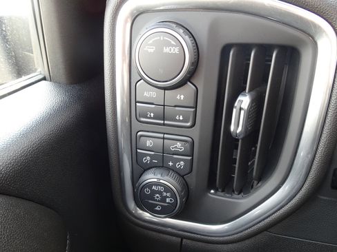 Used 2021 Chevrolet Silverado 2500 LTZ w/ Carhartt Edition image 26