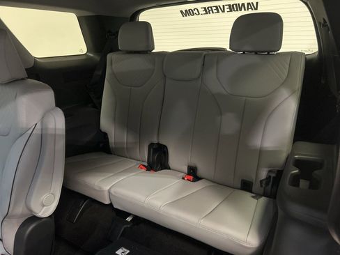 Used 2025 Hyundai Palisade SEL image 17