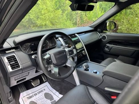 Used 2023 Land Rover Discovery S R-Dynamic AWD/4WD image 9