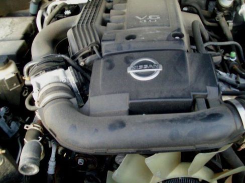 Used 2006 Nissan Pathfinder SE w/ (P01) Se Premium Pkg image 8