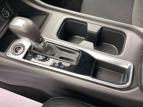 Used 2025 Nissan Sentra SV image 30