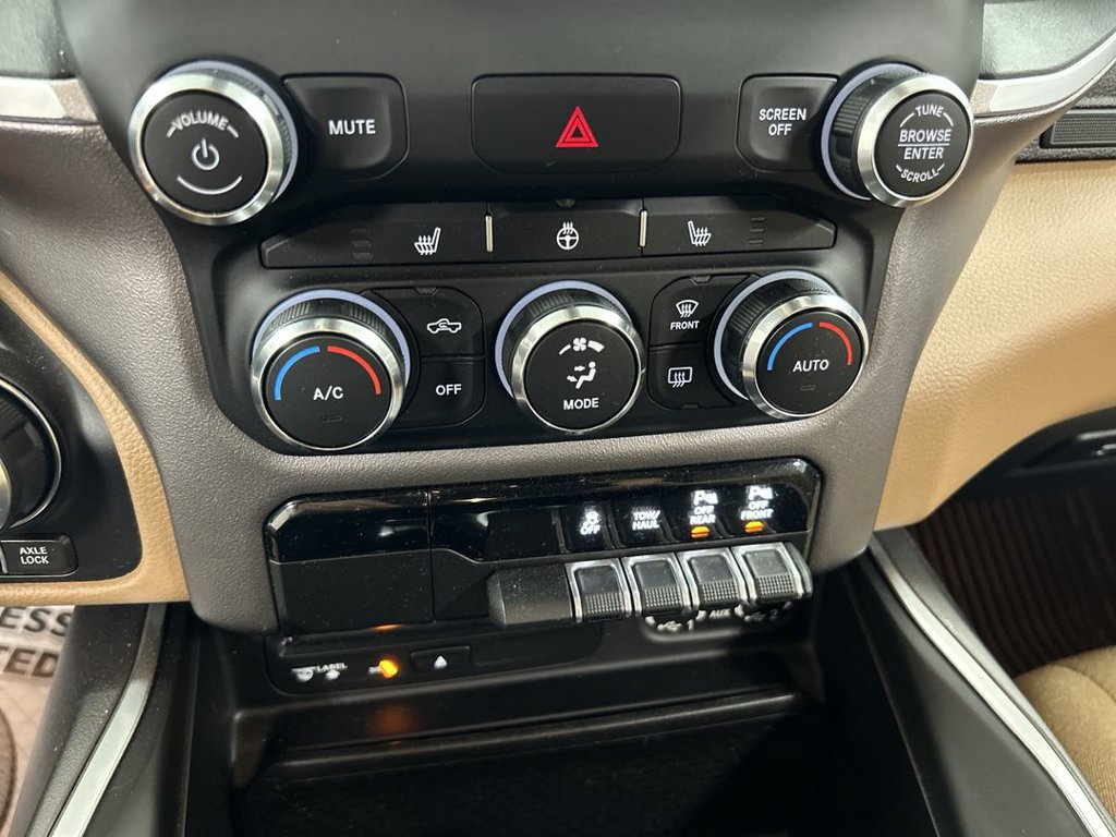 Used 2019 RAM 1500 Big Horn AWD/4WD image 16