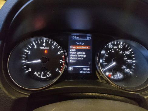 Used 2018 Nissan Rogue Sport SL w/ SL Premium Package image 23