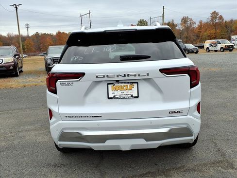 New 2026 GMC Terrain Denali w/ LPO, Floor Liner Package image 6