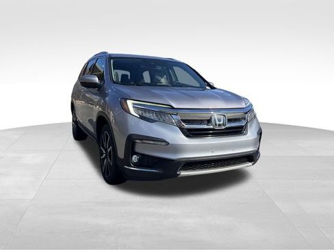 Used 2020 Honda Pilot Touring image 7