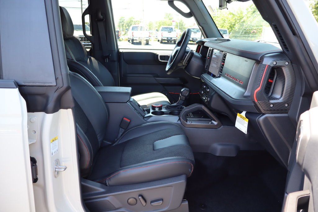 New 2026 Ford Bronco Raptor w/ Interior Carbon Fiber Pack AWD/4WD image 36