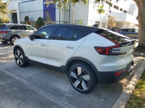 Used 2022 Volvo C40 P8 Recharge Ultimate AWD/4WD image 3