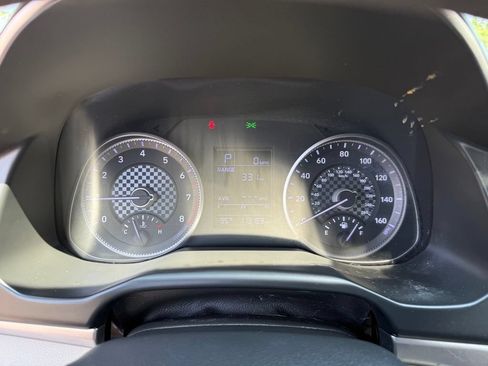 Used 2019 Hyundai Elantra SE FWD image 17