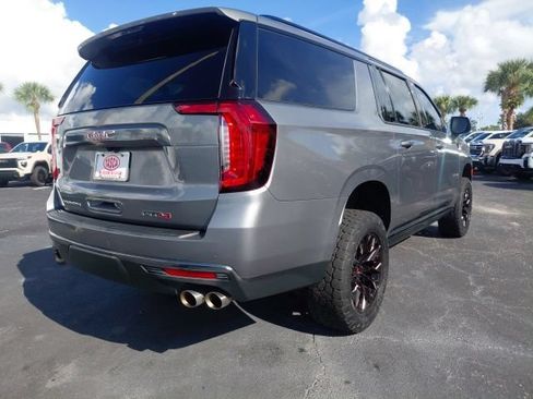 Used 2022 GMC Yukon XL AT4 AWD/4WD image 4