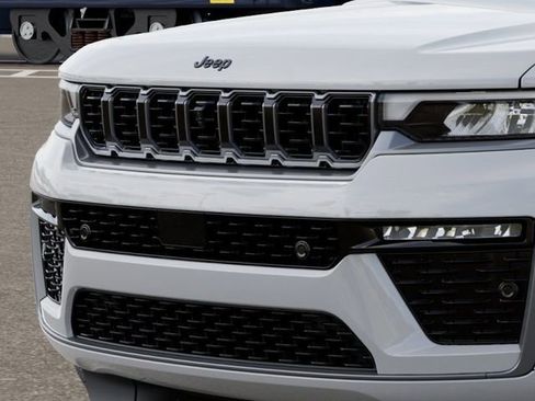 New 2026 Jeep Grand Cherokee L Summit AWD/4WD image 11