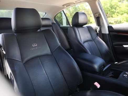 Used 2009 INFINITI G37 Journey w/ Premium Pkg image 18