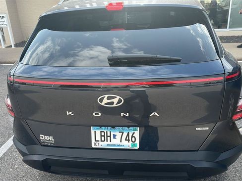 Used 2024 Hyundai Kona SEL w/ Convenience Package AWD/4WD image 10