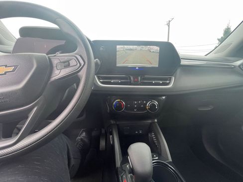 Used 2025 Chevrolet TrailBlazer LT image 17