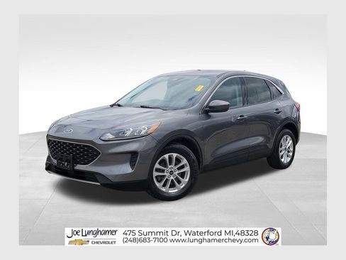 Used 2021 Ford Escape SE w/ Cold Weather Package FWD image 1